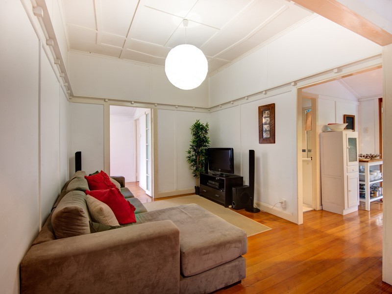 5 Somervell St, Annerley QLD 4103