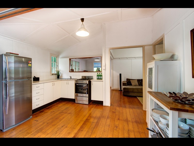 5 Somervell St, Annerley QLD 4103