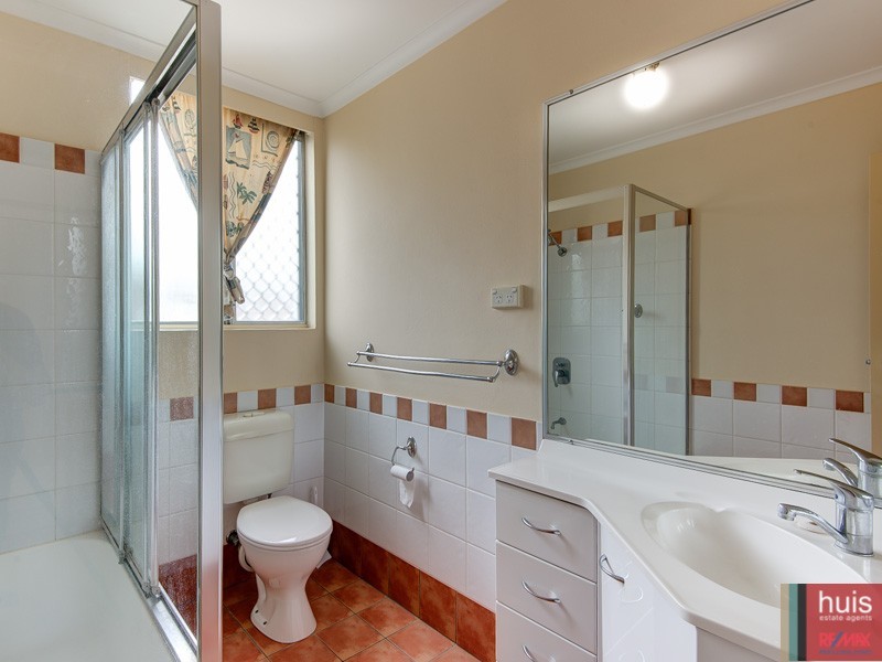 2/69 Collins St, Clayfield QLD 4011