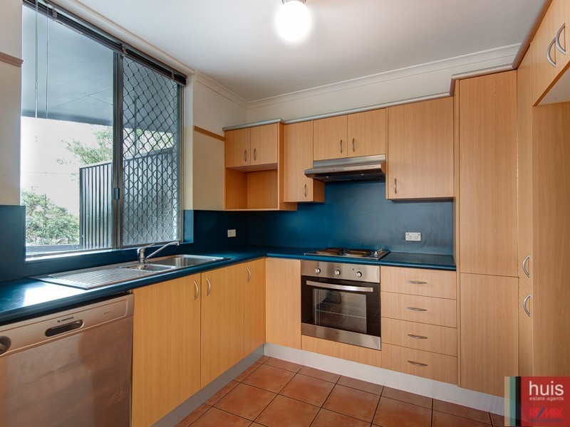 2/69 Collins St, Clayfield QLD 4011