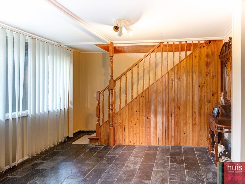 5 Lockyer St, Camp Hill QLD 4152