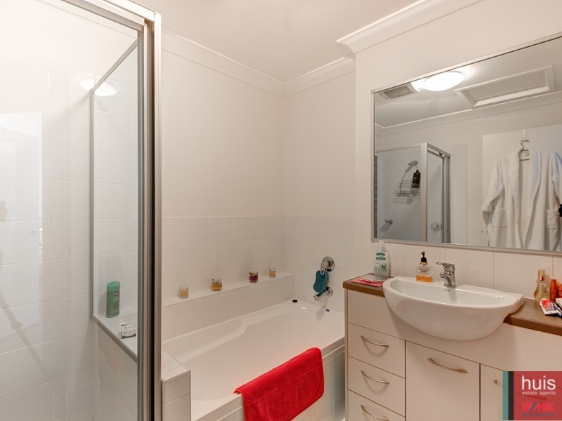 21/95 Lexey Cr, Wakerley QLD 4154