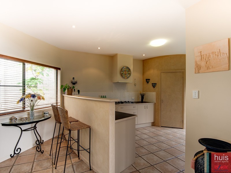 98 Invermore St, Mount Gravatt East QLD 4122