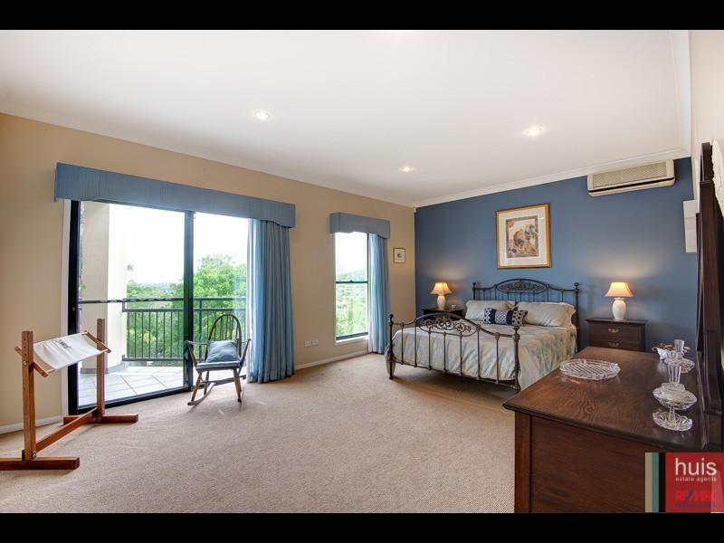 98 Invermore St, Mount Gravatt East QLD 4122