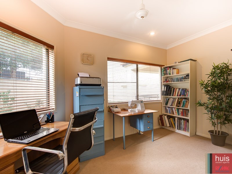 98 Invermore St, Mount Gravatt East QLD 4122