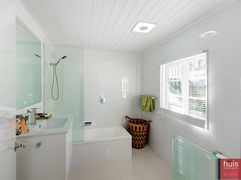 108 Grays Rd, Gaythorne QLD 4051