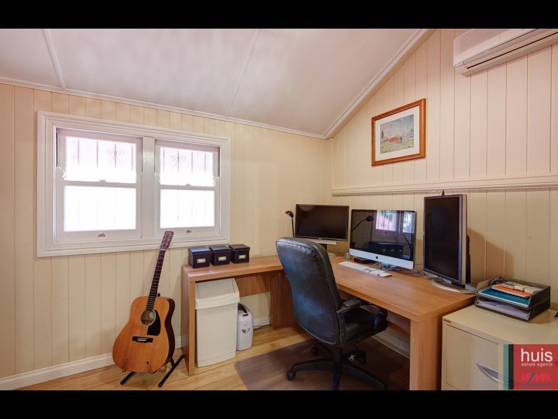 81 Brookfield Rd, Kedron QLD 4031