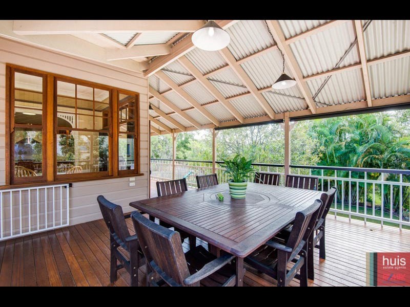 81 Brookfield Rd, Kedron QLD 4031