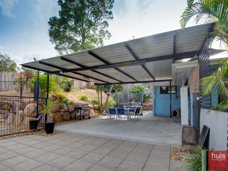 9 Woodrow Ct, Ferny Hills QLD 4055