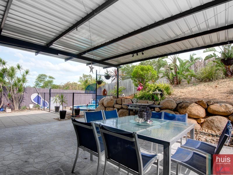 9 Woodrow Ct, Ferny Hills QLD 4055
