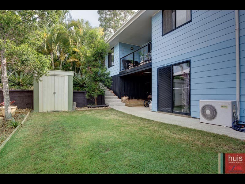 9 Woodrow Ct, Ferny Hills QLD 4055