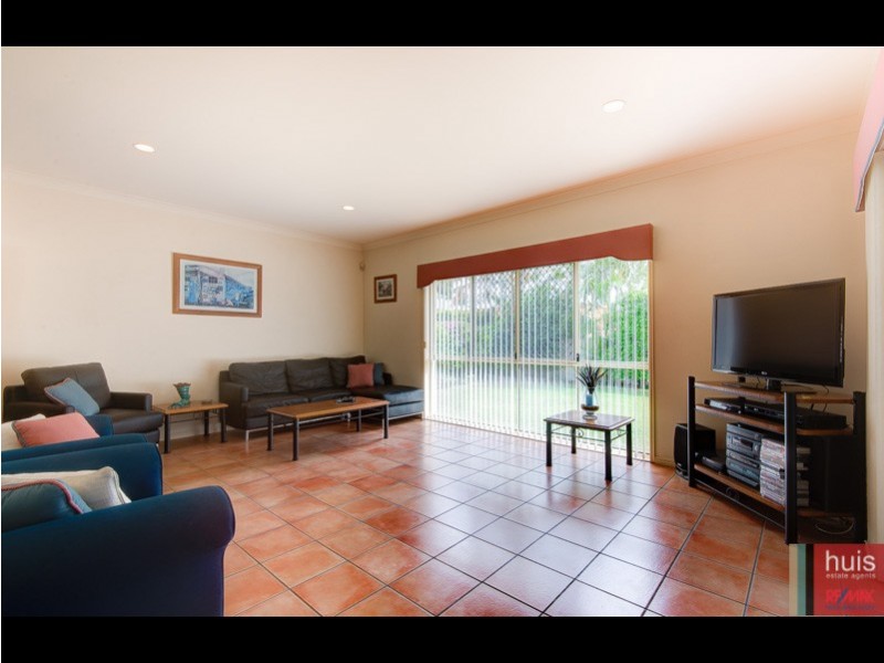 51 Delaney Cct, Carindale QLD 4152