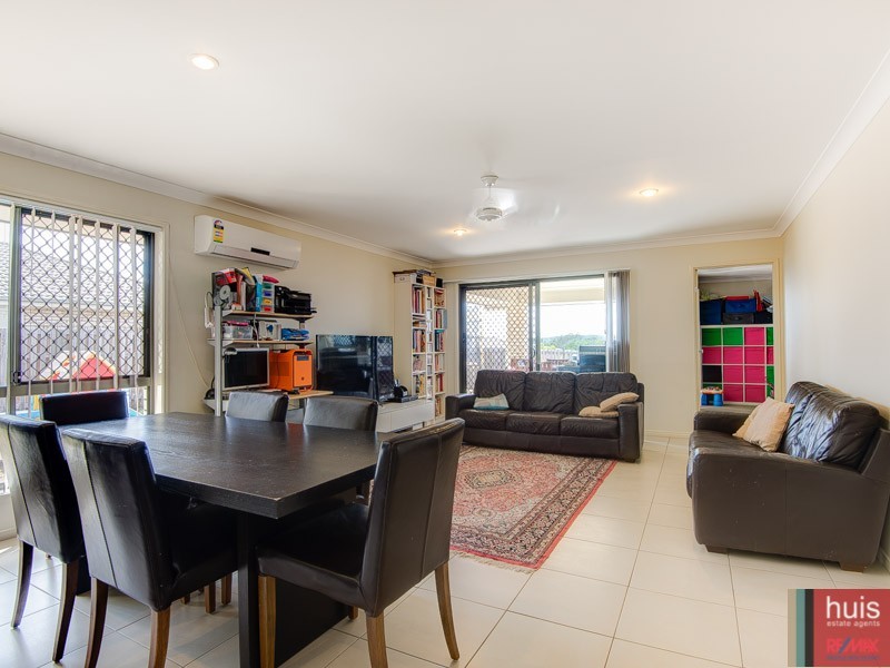 28 Brigid Boulevarde, Augustine Heights QLD 4300