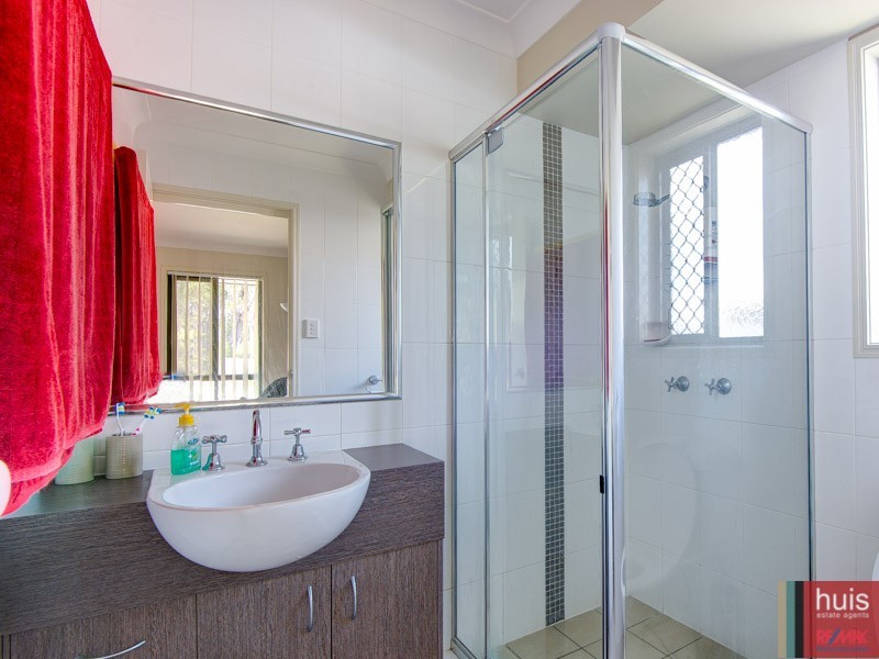 28 Brigid Boulevarde, Augustine Heights QLD 4300