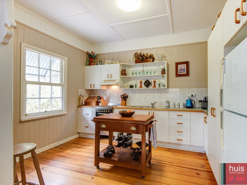 10 Muir St, Cannon Hill QLD 4170