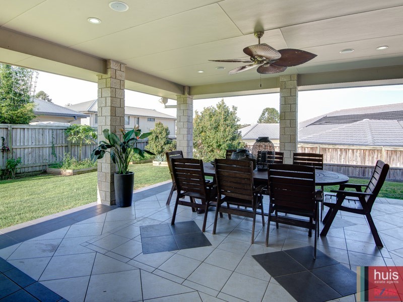 33 Sylvateere Cres., Wakerley QLD 4154