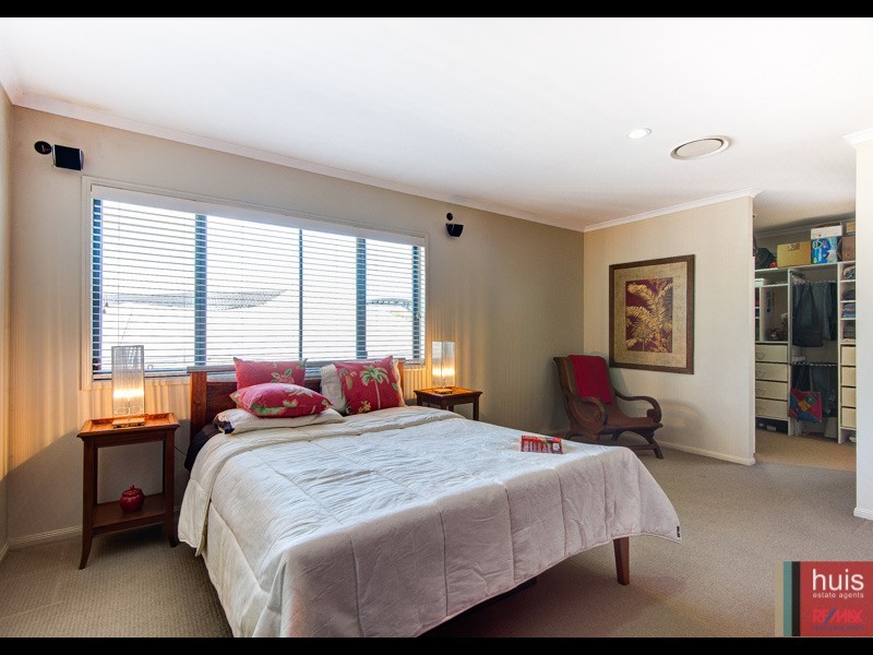 33 Sylvateere Cres., Wakerley QLD 4154