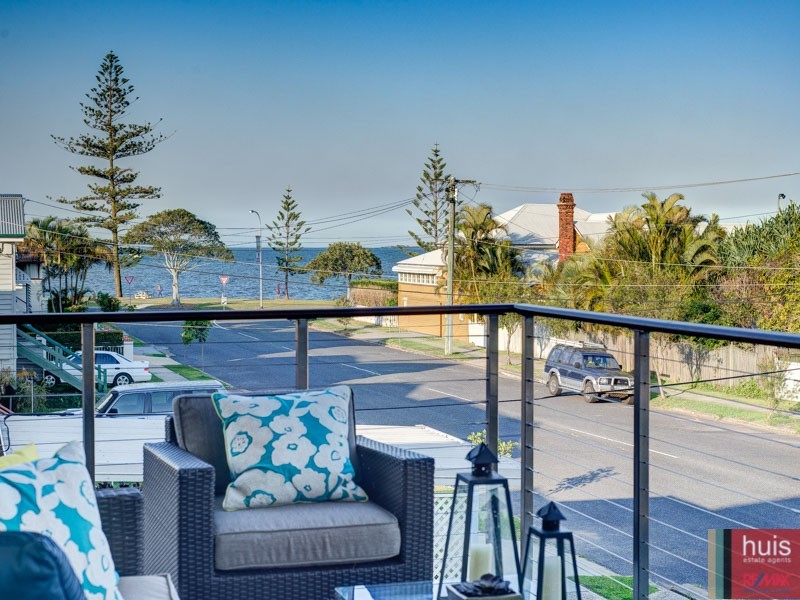 2/17 Berrima St, Wynnum QLD 4178