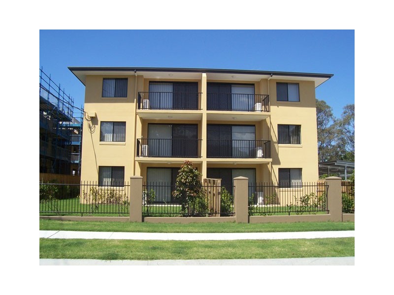 4/ 3-5 Short Street, Caboolture QLD 4510