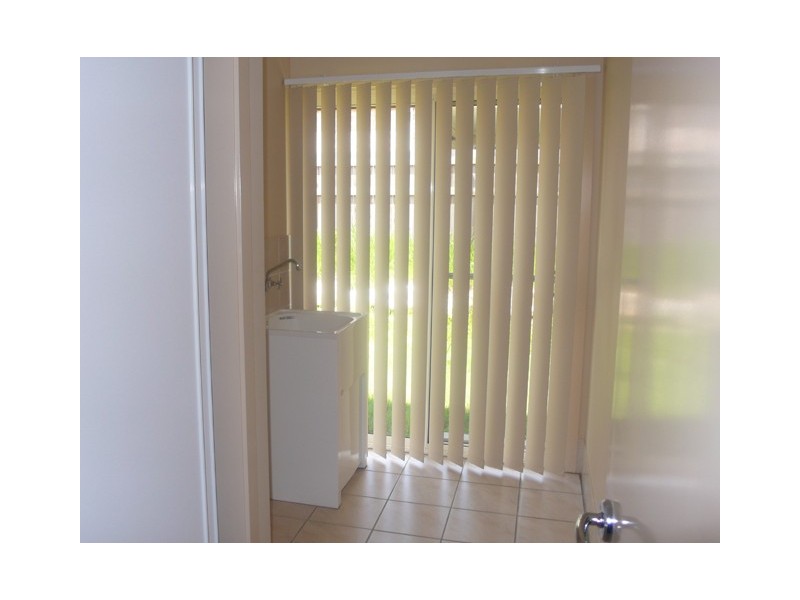 8 Radiata Crt, Morayfield QLD 4506