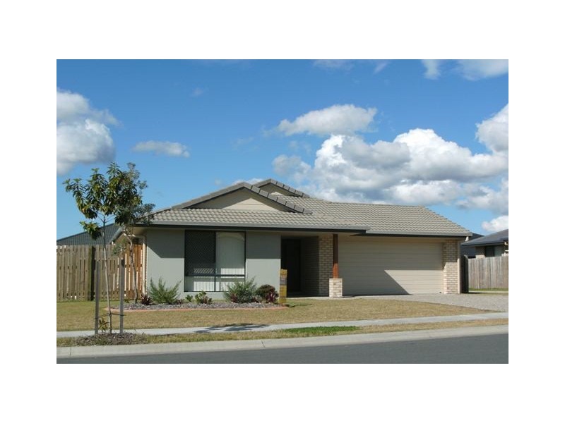 6 Bangalow, Morayfield QLD 4506