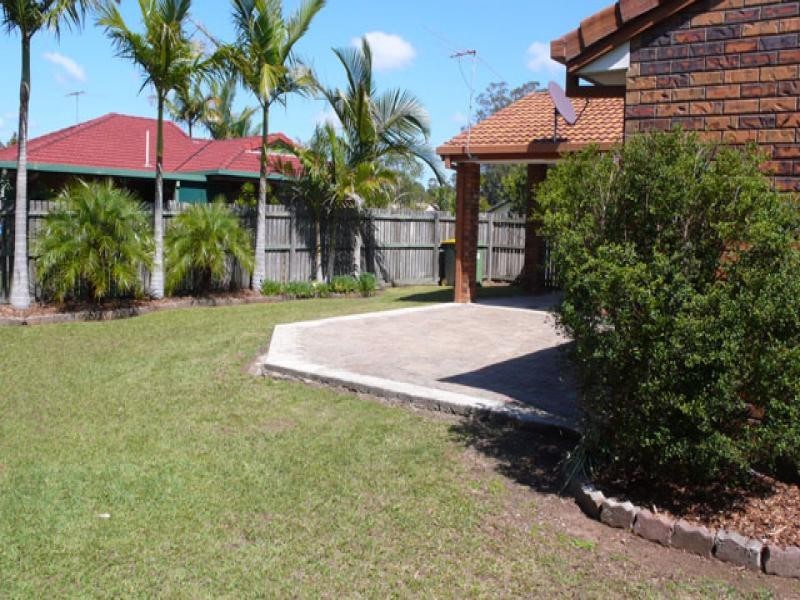 16 Benjamin Crescent, Morayfield QLD 4506
