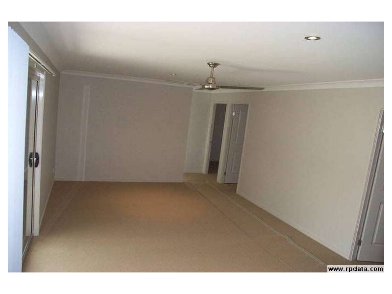 24 Wayland, Morayfield QLD 4506