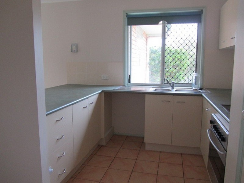 4 Hillmont Crescent, Morayfield QLD 4506