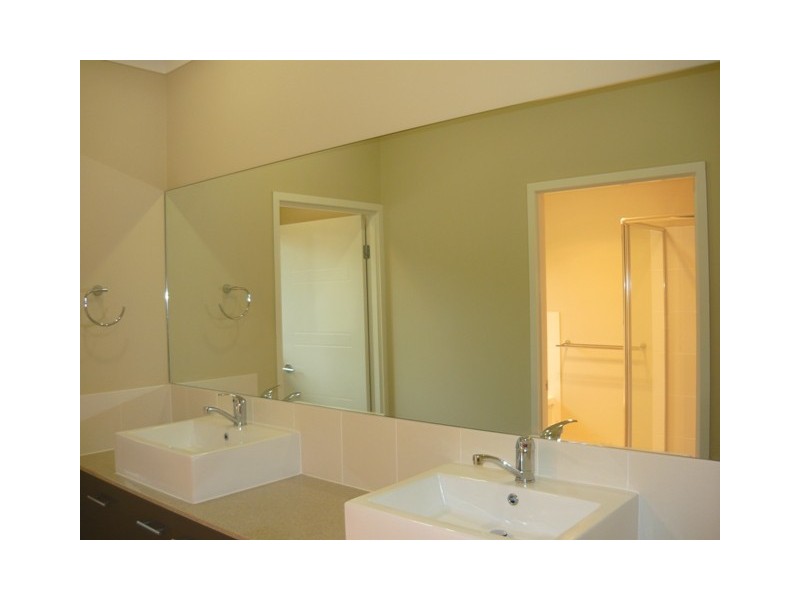 70 Cocos, Ningi QLD 4511