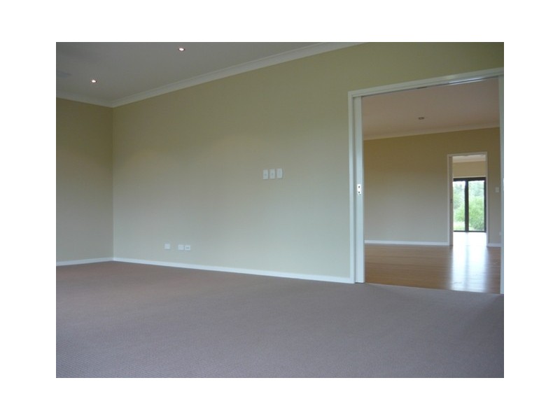 70 Cocos, Ningi QLD 4511