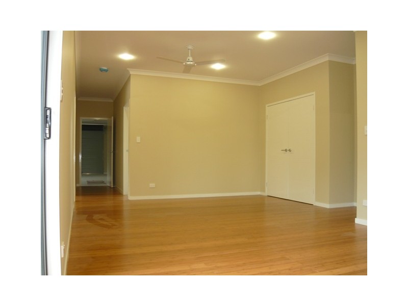 70 Cocos, Ningi QLD 4511