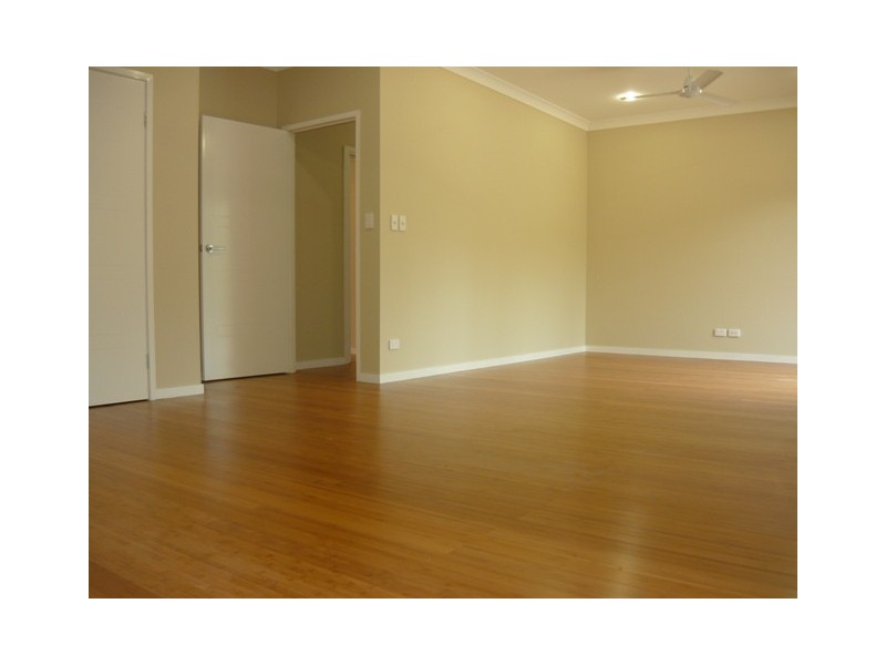 70 Cocos, Ningi QLD 4511