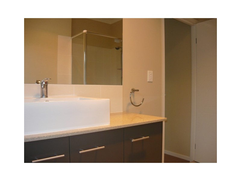 70 Cocos, Ningi QLD 4511