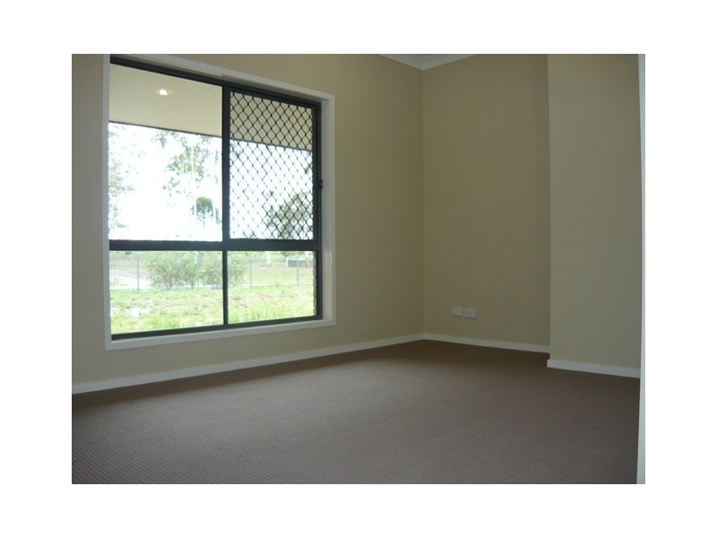 70 Cocos, Ningi QLD 4511
