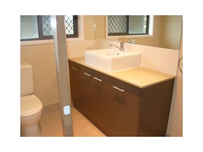 70 Cocos, Ningi QLD 4511