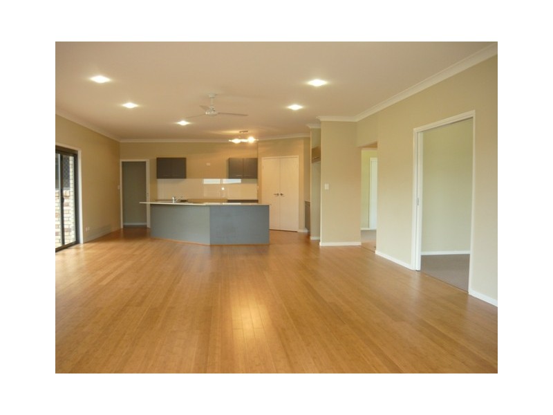 70 Cocos, Ningi QLD 4511