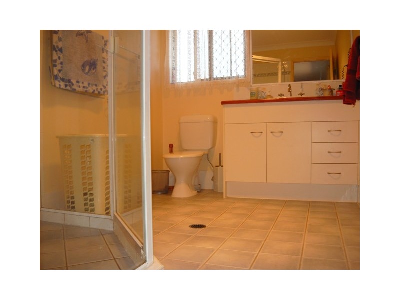 9 Maurice Avenue, Morayfield QLD 4506