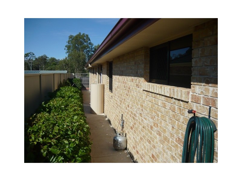 9 Maurice Avenue, Morayfield QLD 4506