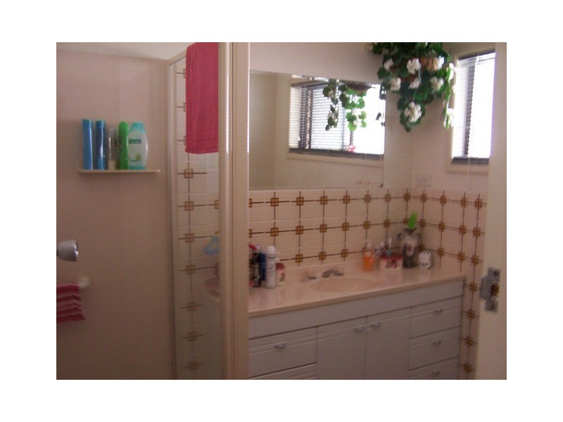 2 Carlisle street, Morayfield QLD 4506