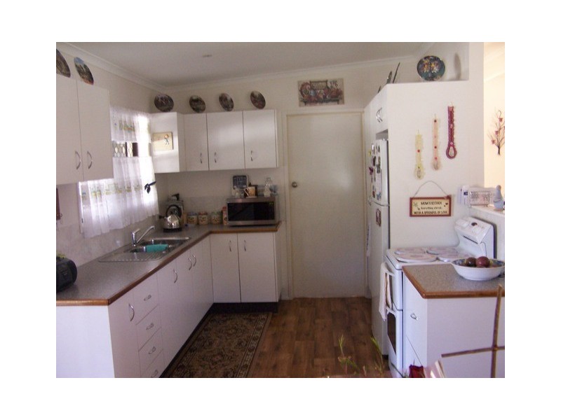 2 Carlisle street, Morayfield QLD 4506