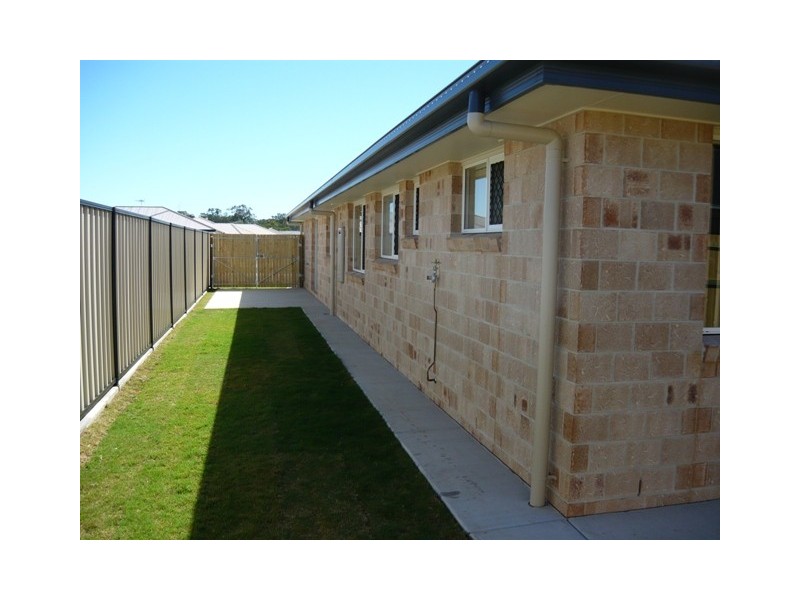 16 McAndrew St, Caboolture QLD 4510