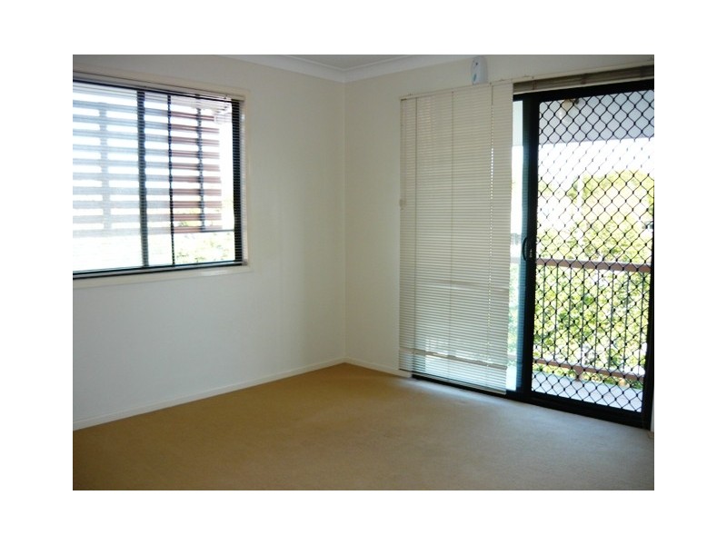 10/17 Lower King Street, Caboolture QLD 4510