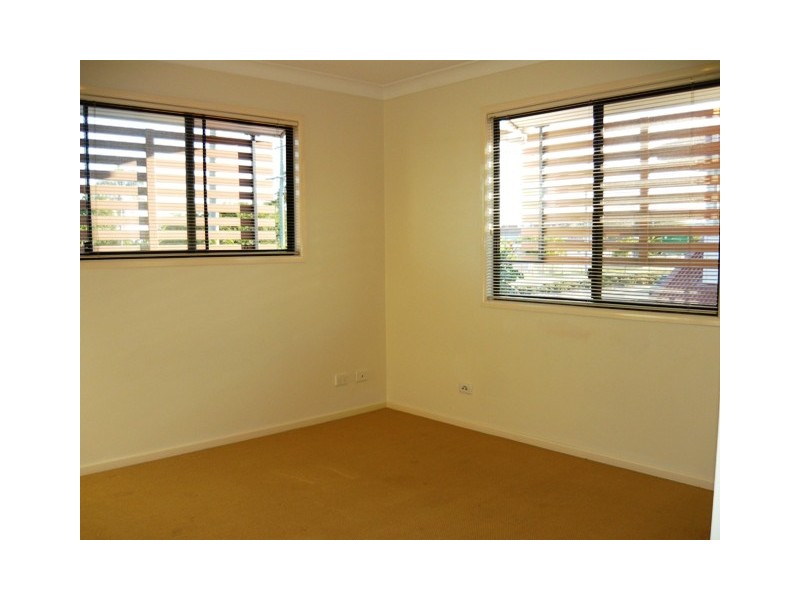 10/17 Lower King Street, Caboolture QLD 4510