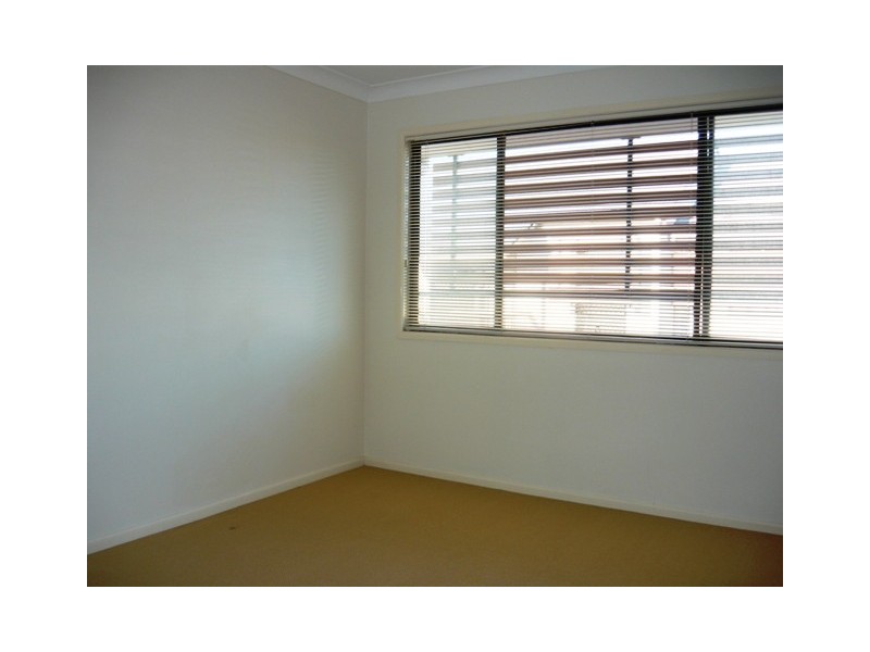 10/17 Lower King Street, Caboolture QLD 4510