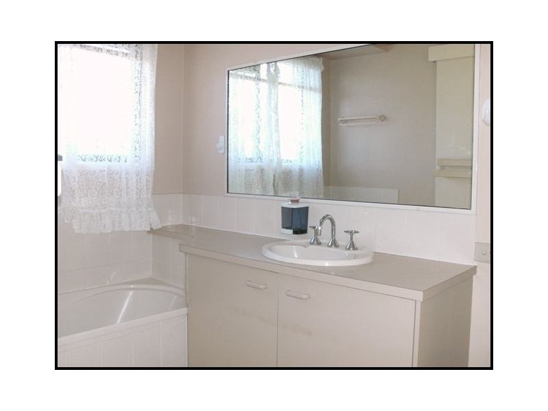 33 Cresthaven Drive, Morayfield QLD 4506