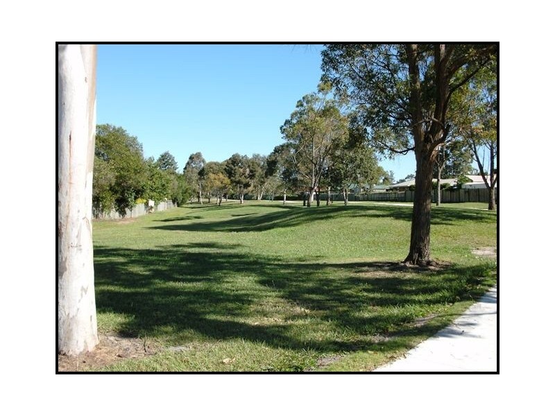 33 Cresthaven Drive, Morayfield QLD 4506