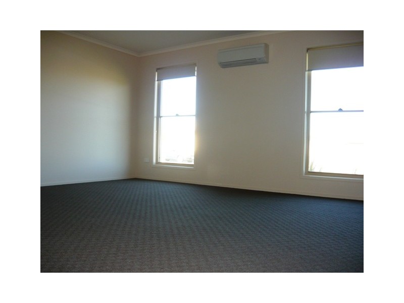 16 Duffield Crescent, Caboolture QLD 4510