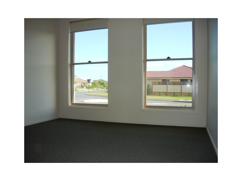 16 Duffield Crescent, Caboolture QLD 4510