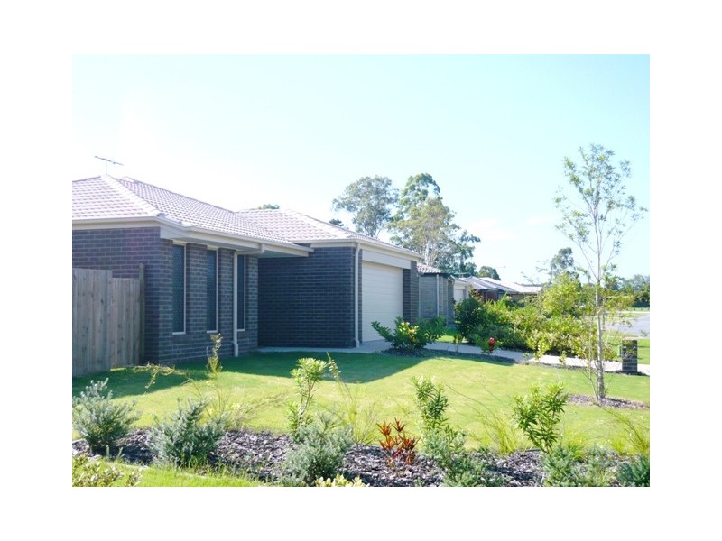 35 CLEMENTINE STREET, Bellmere QLD 4510