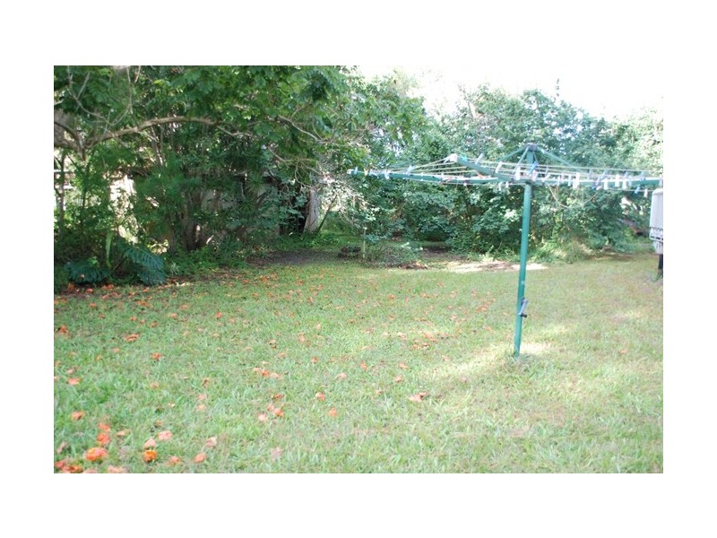 1 Emu Road, Elimbah QLD 4516